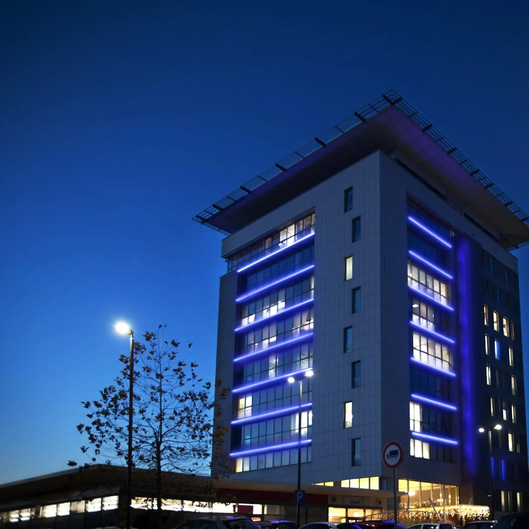 Blu Palace